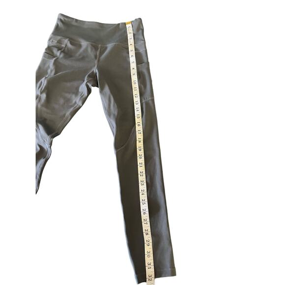 Zyia Women's grey leggings with pockets, size small Hi-Rise athleisure yoga - Picture 5 of 7